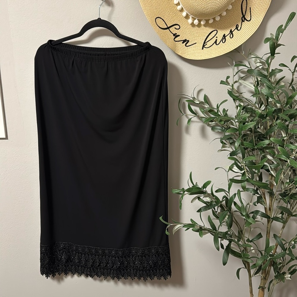 Layering skirt, extender